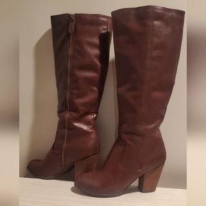 Maroon mid calf zip up boot with heel